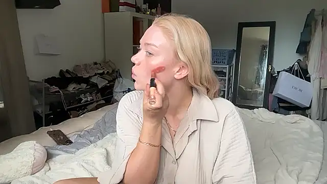 blissdimicco online show from May 31, 2026, 4:14 pm