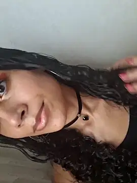 novinhatransexy online show from February 5, 2025, 4:03 pm