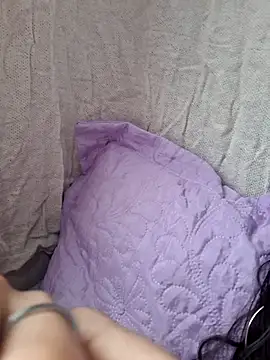 novinhatransexy online show from April 13, 2026, 5:40 pm