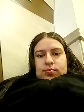 Snapshot of ary-cooper chatting on March 3, 2025, 5:39 pm ary-cooper online show from March 3, 2025, 5:39 pm