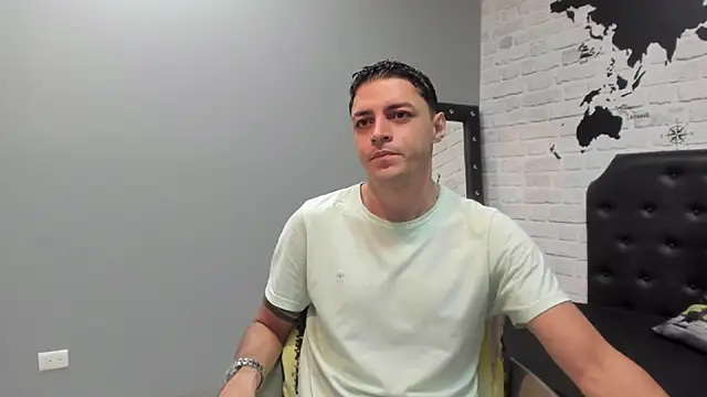 Frank Millers online show from November 17, 2025, 4:13 pm