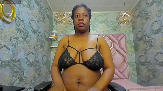 nefertiti ebony online show from November 14, 2025, 4:55 am