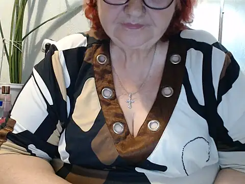 Snapshot of DeniseeRosea chatting on June 20, 2026, 10:34 pm DeniseeRosea online show from June 20, 2026, 10:34 pm