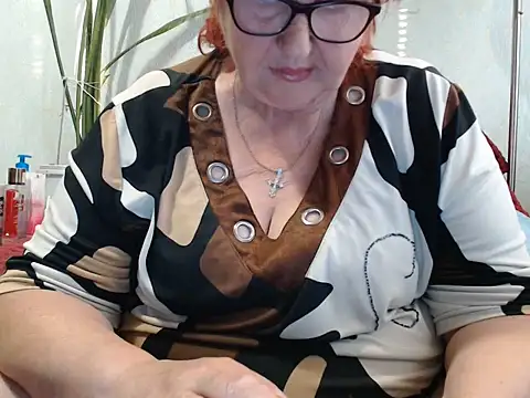 Snapshot of DeniseeRosea chatting on July 13, 2026, 2:25 am DeniseeRosea online show from July 13, 2026, 2:25 am