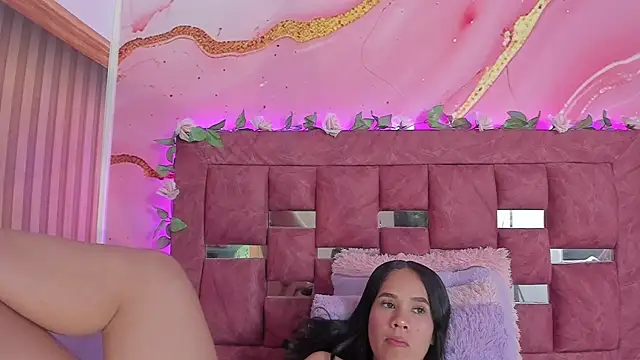 Snapshot of scarlett__evans_ chatting on September 20, 2025, 6:20 pm scarlett evans online show from September 20, 2025, 6:20 pm