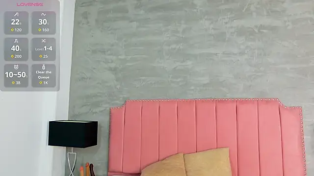 Alaia Colins online show from February 24, 2026, 12:41 am