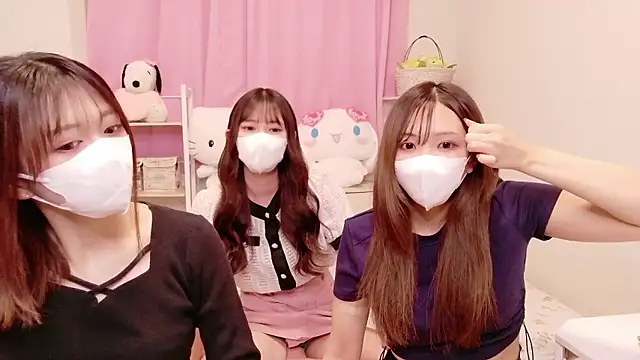 Snapshot of NA-KAREN-V8 chatting on September 21, 2025, 11:23 am NA-KAREN-V8 online show from September 21, 2025, 11:23 am