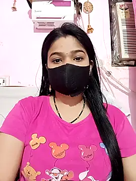 Snapshot of Simran-001 chatting on October 27, 2025, 5:39 pm Simran-001 online show from October 27, 2025, 5:39 pm