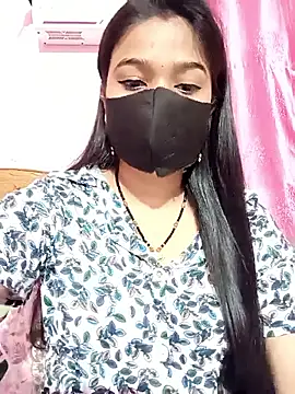 Snapshot of Simran-001 chatting on November 3, 2025, 1:45 pm Simran-001 online show from November 3, 2025, 1:45 pm