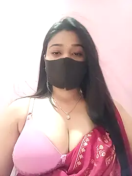 Simran-001 online show from April 18, 2026, 1:04 pm