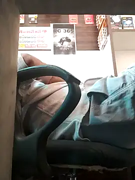 RaviRoy2326 online show from February 13, 2025, 6:41 am