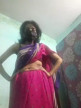 Snapshot of Bong-lady chatting on February 6, 2025, 11:21 am Bong-lady online show from February 6, 2025, 11:21 am