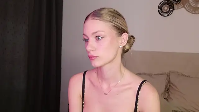 GabriellaOlsen online show from May 3, 2026, 4:35 pm