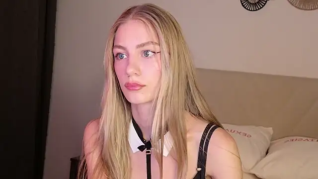 GabriellaOlsen online show from July 28, 2026, 7:39 pm