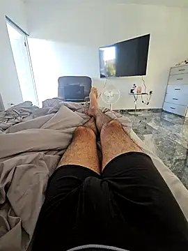 Snapshot of j0nathan00 chatting on February 24, 2025, 11:32 am j0nathan00 online show from February 24, 2025, 11:32 am