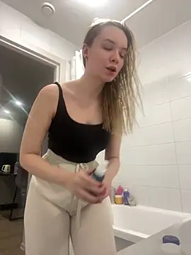  Babygirl   online show from January 27, 2025, 2:13 pm