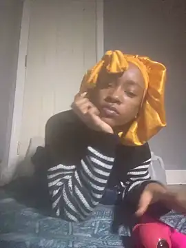 Snapshot of Meerawantsyou chatting on February 8, 2025, 1:43 am Meerawantsyou online show from February 8, 2025, 1:43 am