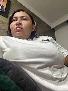 KarlaWild online show from February 9, 2025, 1:00 am