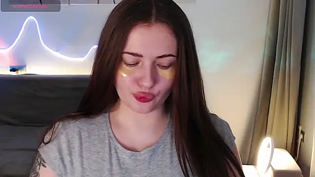 Ollie James online show from November 21, 2025, 1:21 pm