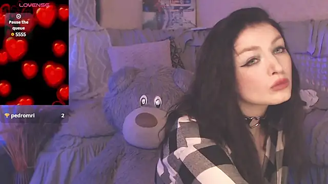 Snapshot of BritneyBarker chatting on January 31, 2025, 3:52 am BritneyBarker online show from January 31, 2025, 3:52 am