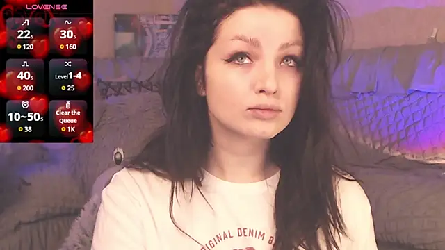 Snapshot of BritneyBarker chatting on February 22, 2025, 2:17 am BritneyBarker online show from February 22, 2025, 2:17 am