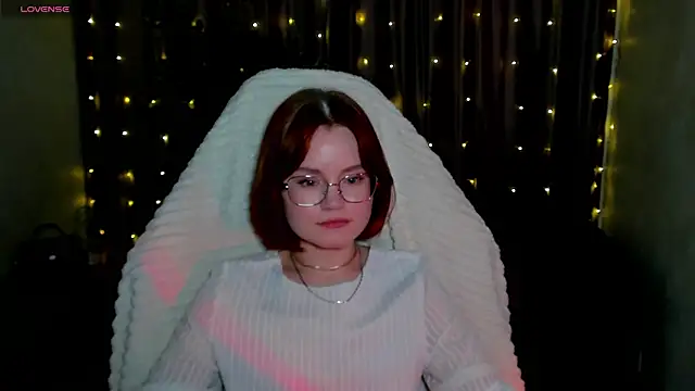 Snapshot of lu_muon chatting on February 9, 2025, 4:14 am lu muon online show from February 9, 2025, 4:14 am