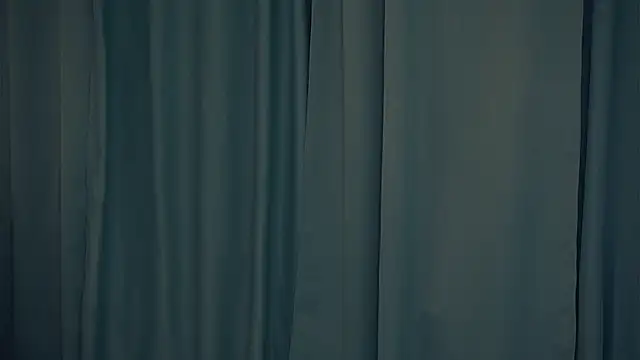 VeronaCritchlow online show from February 13, 2025, 1:48 pm