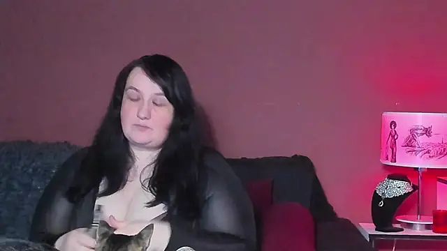 Snapshot of QueenOfHaze chatting on February 23, 2025, 11:36 pm QueenOfHaze online show from February 23, 2025, 11:36 pm