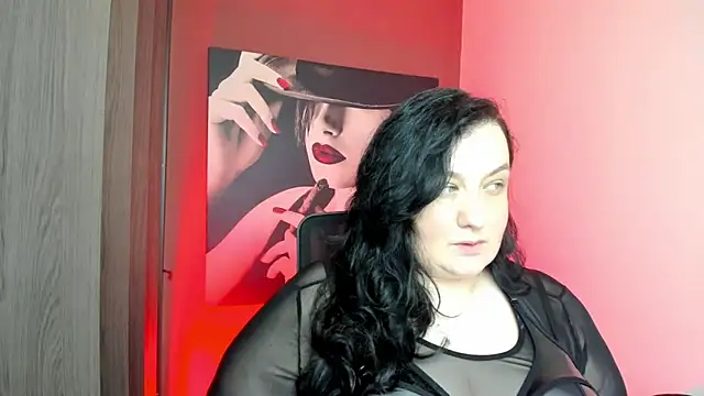 Snapshot of QueenOfHaze chatting on July 17, 2026, 4:56 pm QueenOfHaze online show from July 17, 2026, 4:56 pm
