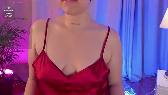 Snapshot of Hannah_Jonhson chatting on September 20, 2025, 4:35 am Hannah Jonhson online show from September 20, 2025, 4:35 am