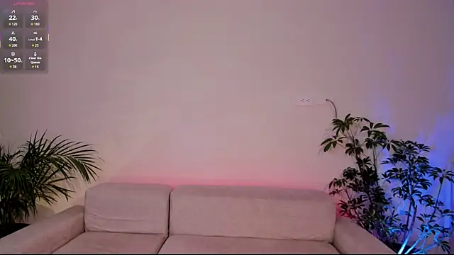 Snapshot of Hannah_Jonhson chatting on October 6, 2025, 6:33 am Hannah Jonhson online show from October 6, 2025, 6:33 am