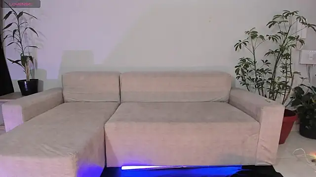 Hannah Jonhson online show from January 9, 2026, 3:20 am