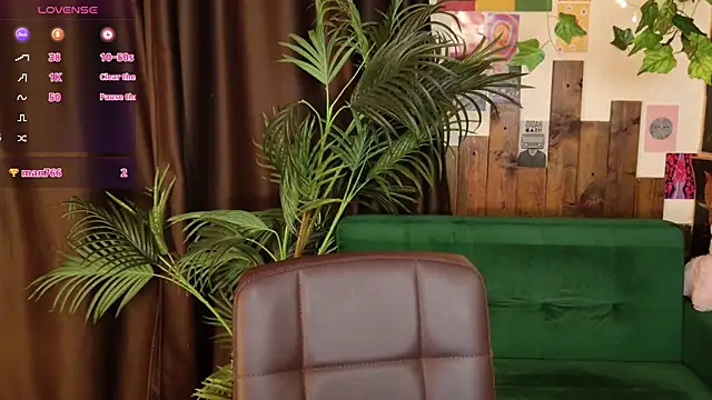 Yo Pixxie online show from February 1, 2025, 10:48 am