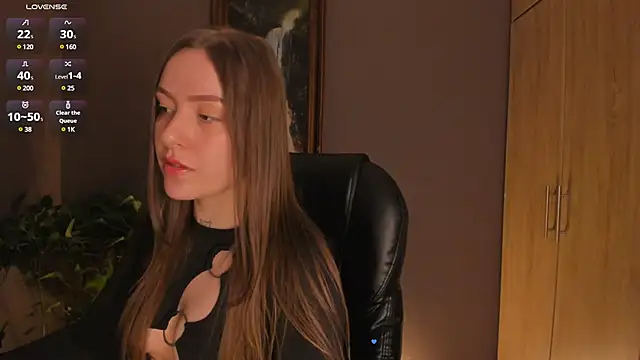 eilynxx online show from February 11, 2025, 11:12 pm