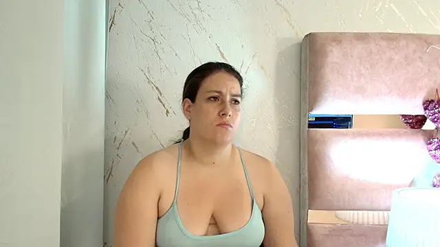 anastasia marco online show from September 16, 2025, 12:17 pm