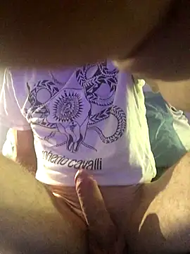 Snapshot of Pilote19 chatting on November 1, 2025, 10:56 pm Pilote19 online show from November 1, 2025, 10:56 pm