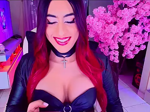 latexgoddes online show from November 19, 2025, 10:10 pm