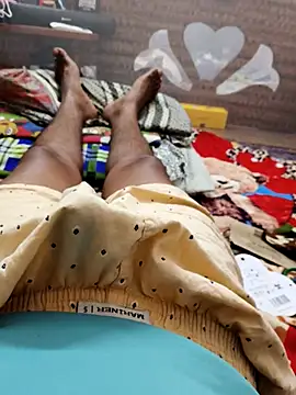 PARTHI012025 online show from February 8, 2026, 1:42 am