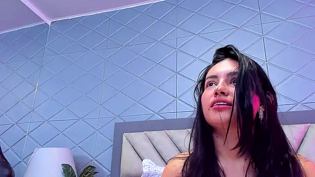 VioletRousse  online show from February 26, 2025, 3:52 pm