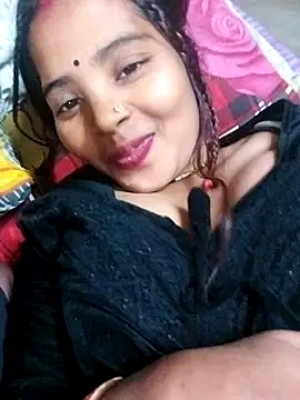 Snapshot of Simrandeshipp chatting on February 1, 2025, 7:23 pm Simrandeshipp online show from February 1, 2025, 7:23 pm