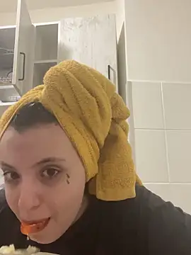 bunnythetailor online show from February 7, 2026, 7:06 pm