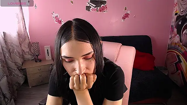 Snapshot of Sofii_cutee chatting on January 29, 2025, 6:18 pm Sofii cutee online show from January 29, 2025, 6:18 pm