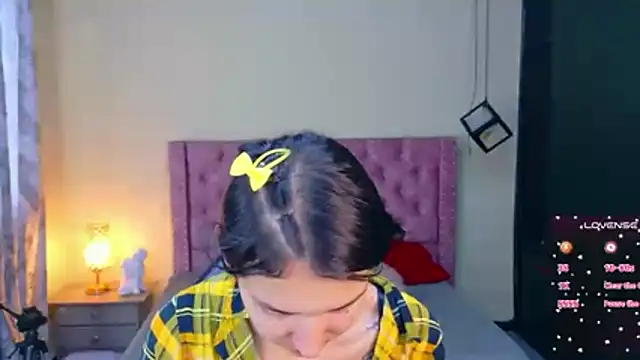 Snapshot of Sofii_cutee chatting on February 12, 2026, 1:06 pm Sofii cutee online show from February 12, 2026, 1:06 pm