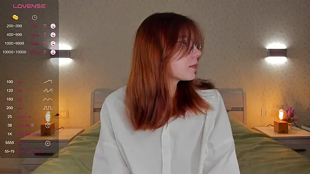 ElvinaBestwick online show from March 19, 2025, 6:44 pm