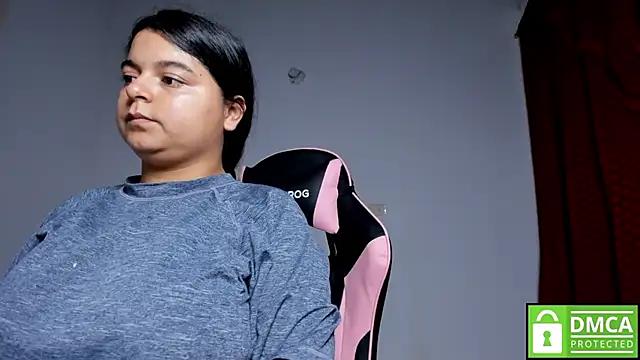 Snapshot of Little_Shaara chatting on October 30, 2025, 9:59 pm Little Shaara online show from October 30, 2025, 9:59 pm