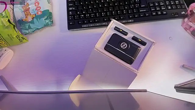 Bonet iris online show from February 25, 2026, 7:01 pm