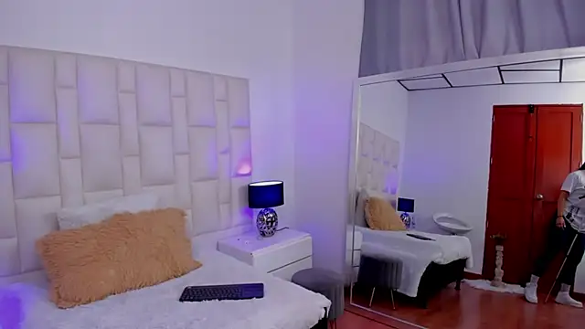 Ariana rouse online show from February 6, 2025, 10:43 pm