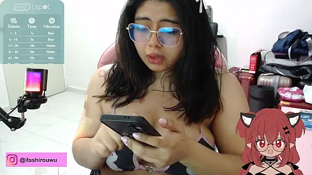 Snapshot of its-shiro chatting on June 21, 2026, 4:48 am its-shiro online show from June 21, 2026, 4:48 am