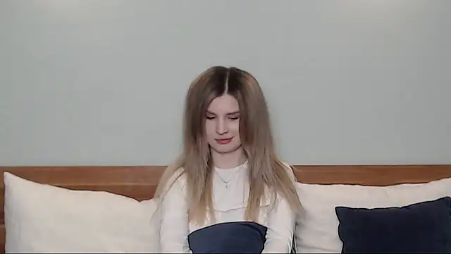 Snapshot of Chloe_Addison chatting on February 12, 2025, 5:16 pm Chloe Addison online show from February 12, 2025, 5:16 pm