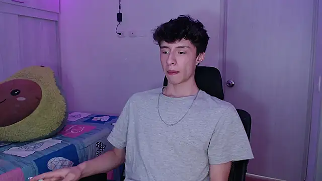Juanmres online show from April 29, 2026, 3:38 pm